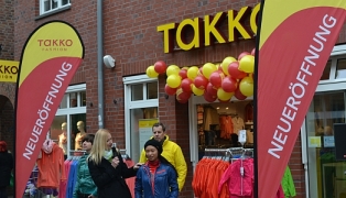 Promotions zur Neueröffnung von TAKKO Stores